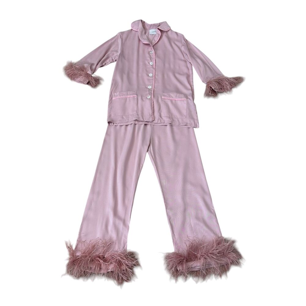 Sleeper Party Pajama Set with Detachable Feathers in Pink Size S